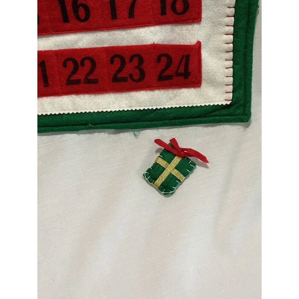 Snowmen Advent Calendar With  24 Pockets Present In The Pockets  26 X 18 Inch